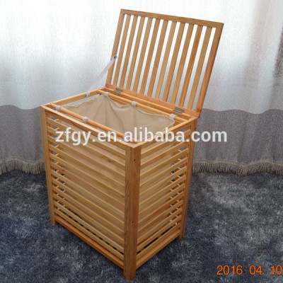 Wooden laundry basket trolley with lid