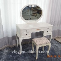 The bedroom dresser type simple make-up table of the princess